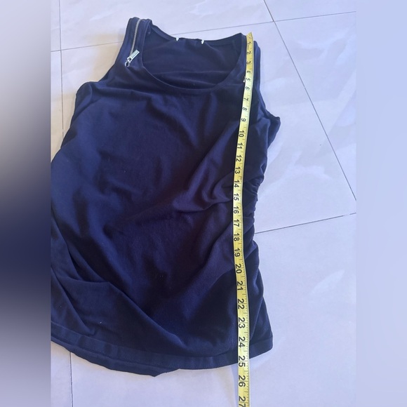 Michael Kors sexy sleeveless zipper  Black top maternity Check the measurements - Picture 6 of 6